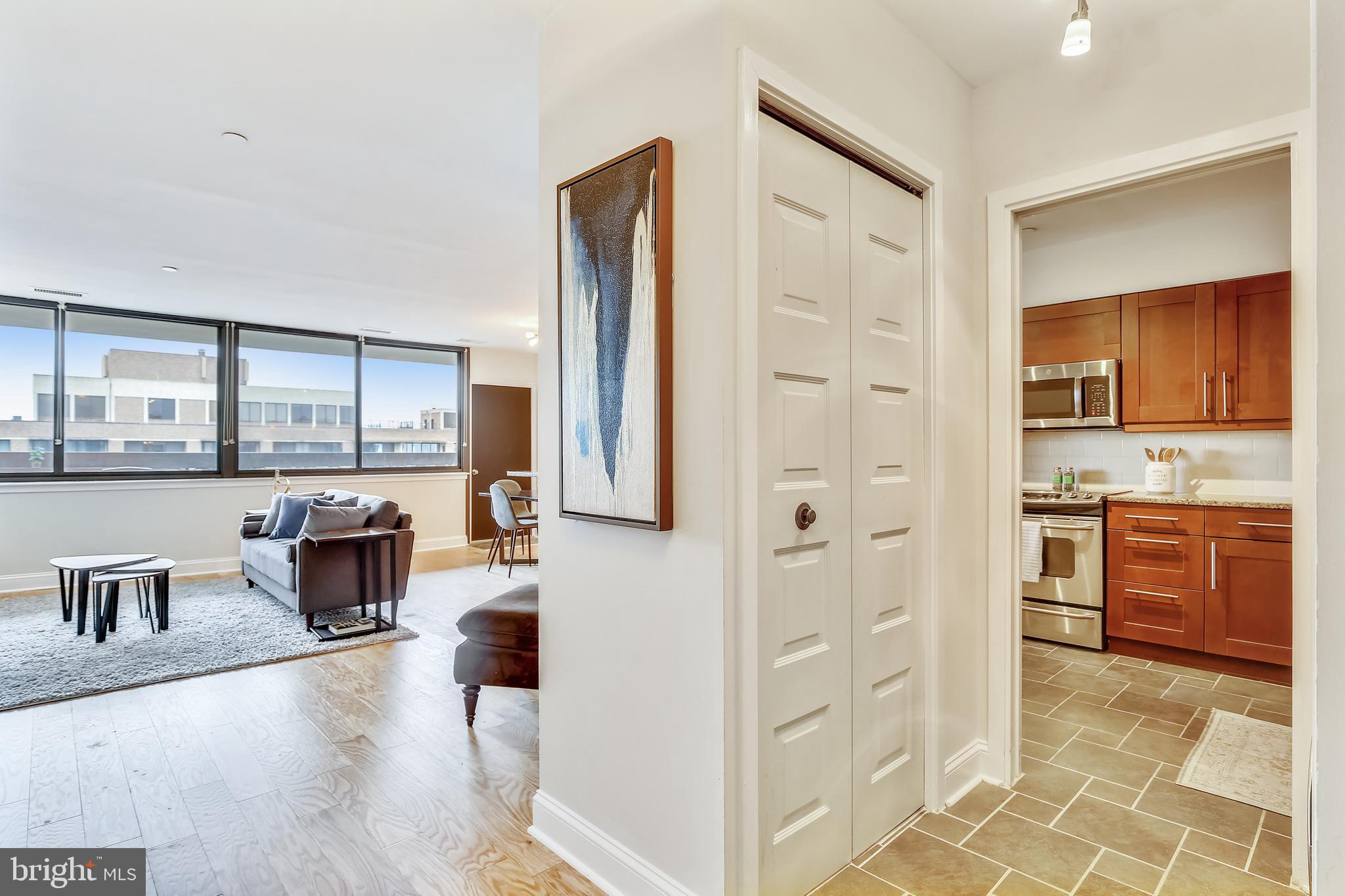 5501 Seminary Road, Unit 2615S Falls Church, VA 22041 - Photo 2 of 41 Front entryway with coat closet