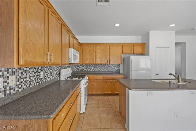 $2,200 | 2721 Villa Cordova Court, North Las Vegas, NV 89086