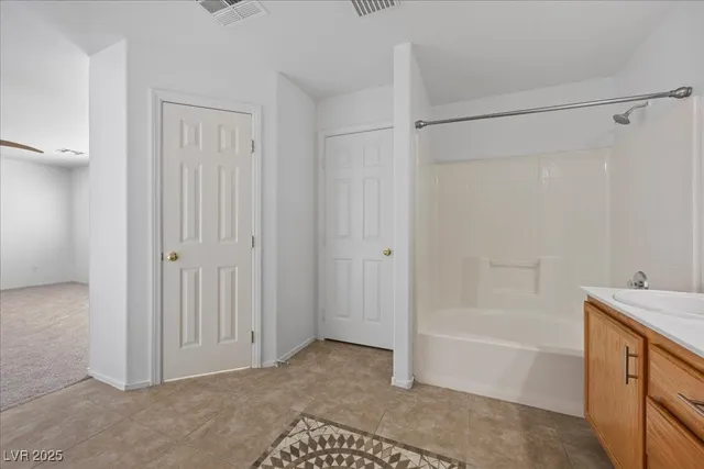 $2,200 | 2721 Villa Cordova Court, North Las Vegas, NV 89086