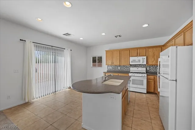 $2,200 | 2721 Villa Cordova Court, North Las Vegas, NV 89086