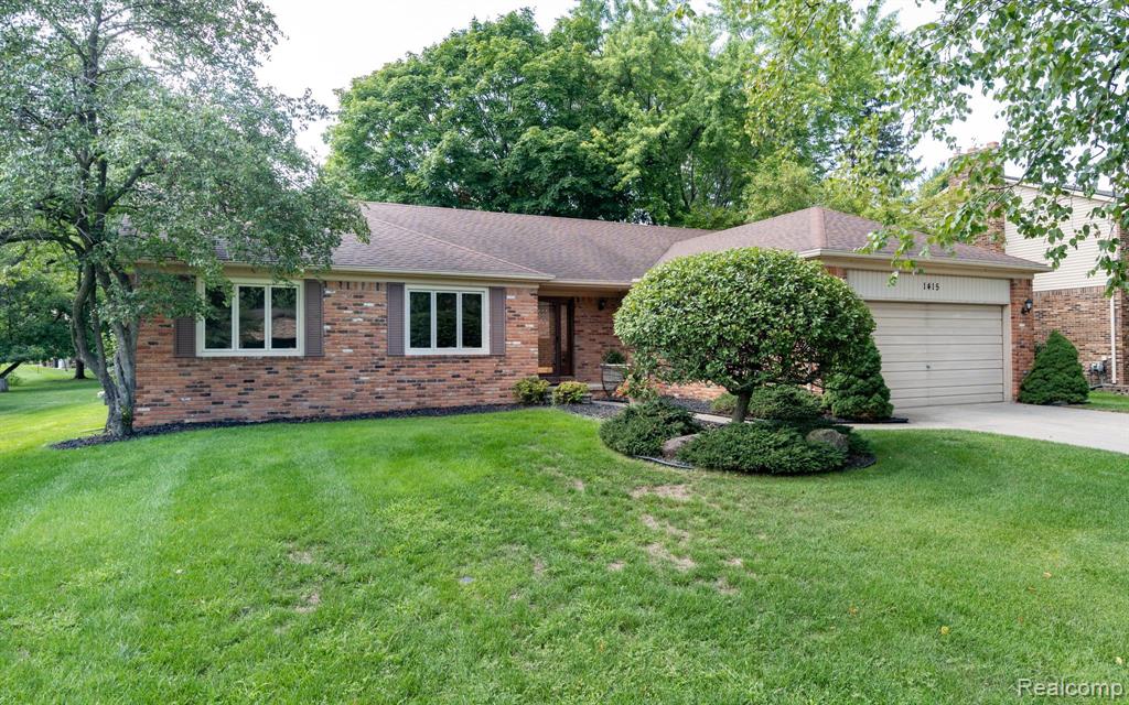1415 Royal Crescent Street Rochester Hills, MI 48306 - Photo 1 of 28