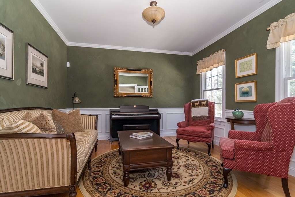 8 Rathbun Road Natick, MA 01760 - Photo 14 of 35