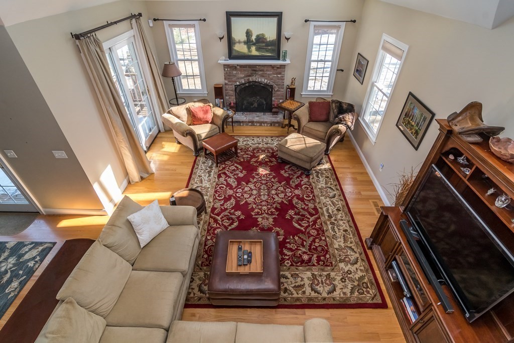 8 Rathbun Road Natick, MA 01760 - Photo 5 of 35