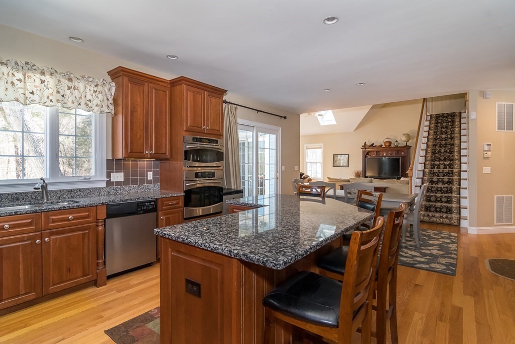 8 Rathbun Road Natick, MA 01760 - Photo 7 of 35