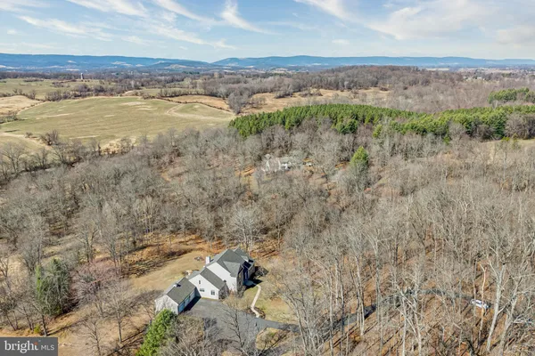 $1,250,000 | 8986 Woodward Road, Marshall, VA 20115