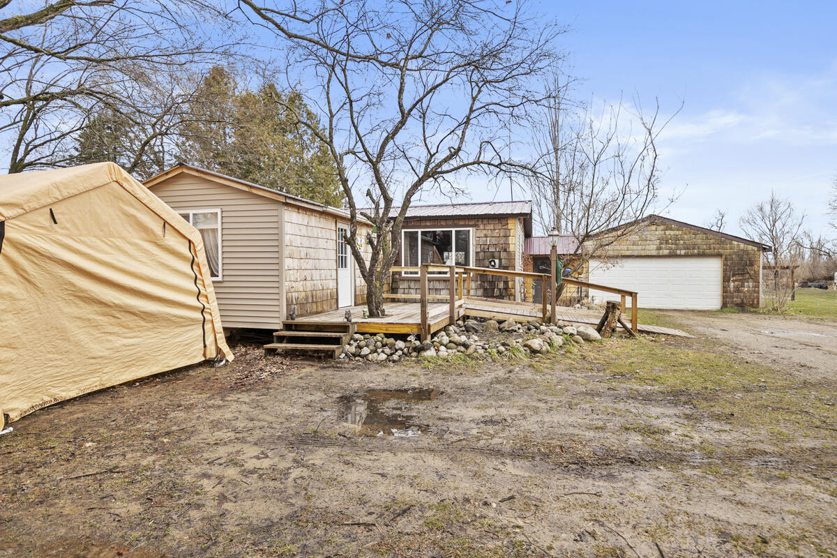 11522 Jefferson Road Lakeview, MI 48850 - Photo 20 of 20 IMG_1001