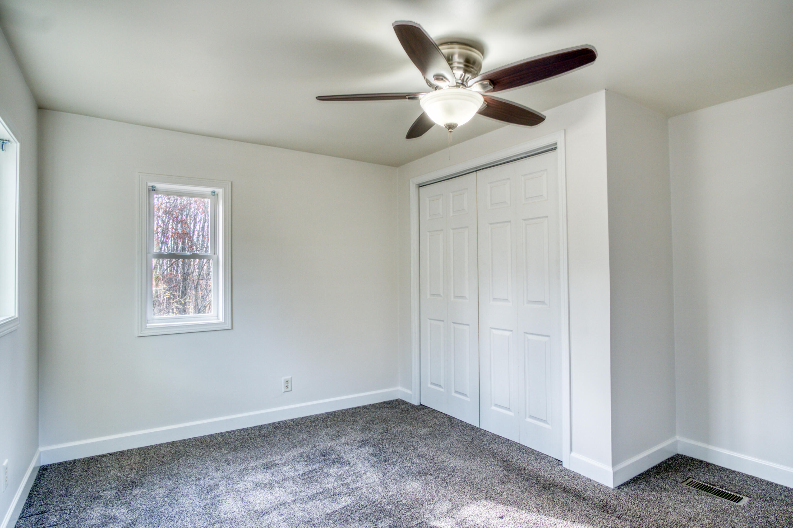 17193 3 Mile Road Morley, MI 49336 - Photo 5 of 13 DSC02059_12