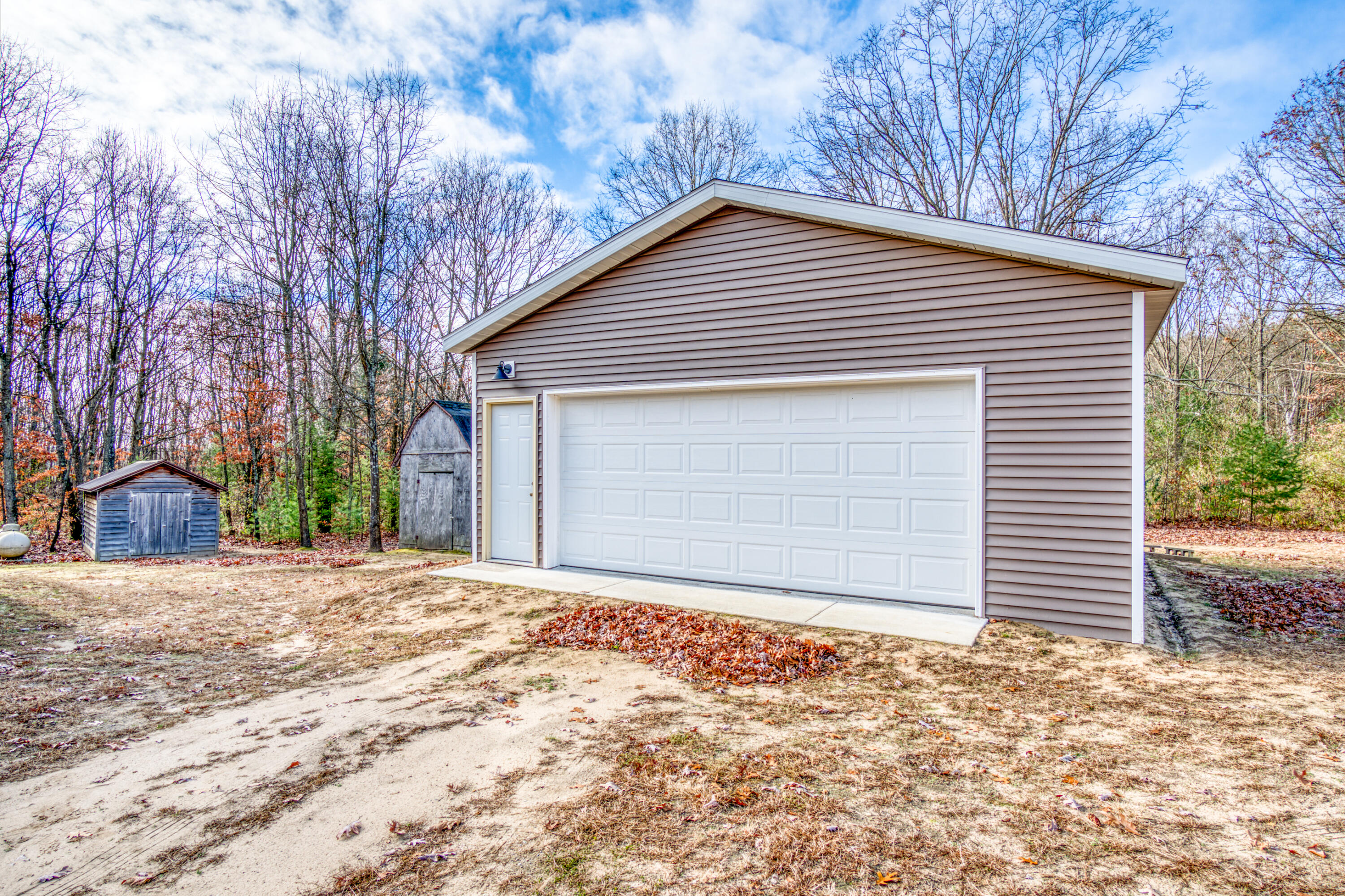 17193 3 Mile Road Morley, MI 49336 - Photo 10 of 13 DSC02083_17