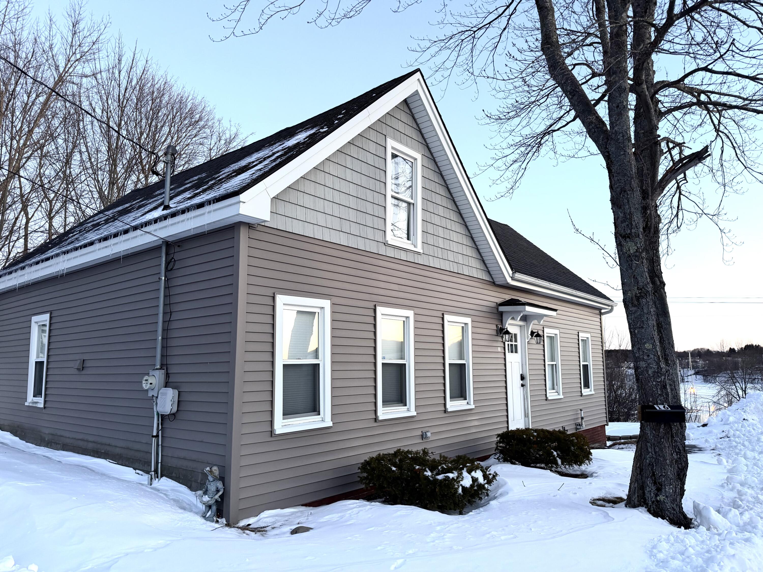 16 Bartlett Street Saco, ME 04072 - Photo 2 of 23 IMG_1065