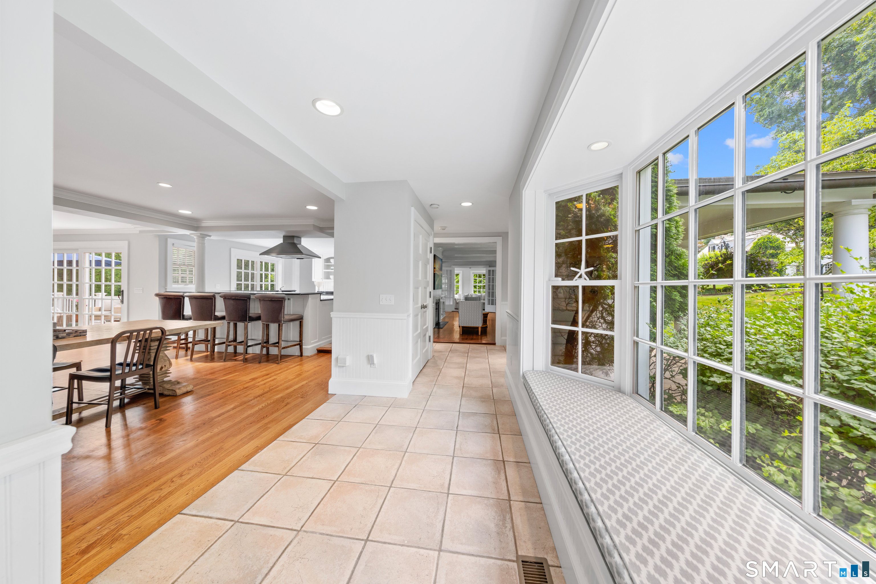 2444 Bronson Road Fairfield, CT 06824 - Photo 5 of 35