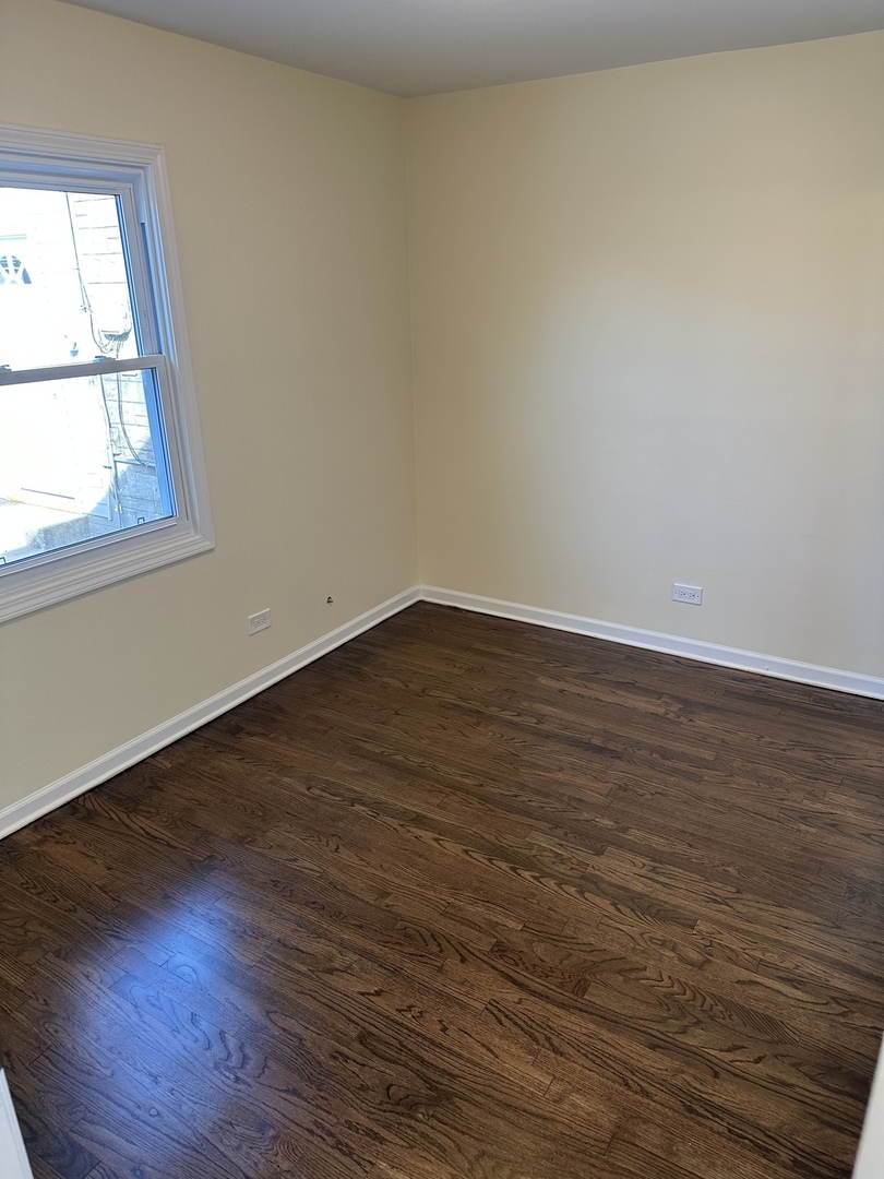 Undisclosed Address Burbank, IL 60459 - Photo 12 of 15