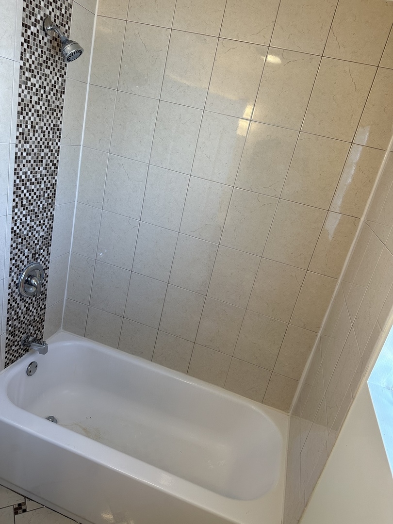 Undisclosed Address Burbank, IL 60459 - Photo 14 of 15