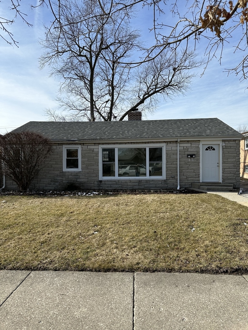 Undisclosed Address Burbank, IL 60459 - Photo 3 of 15