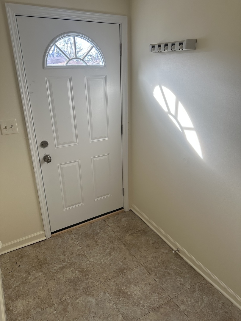 Undisclosed Address Burbank, IL 60459 - Photo 8 of 15