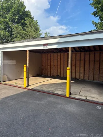 $2,200 | 138 Mill Hill Avenue, Unit 2, Bridgeport, CT 06610