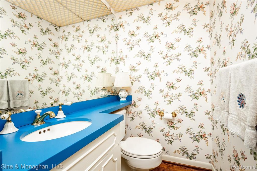 523 Thorntree Road Grosse Pointe Woods, MI 48236 - Photo 24 of 59