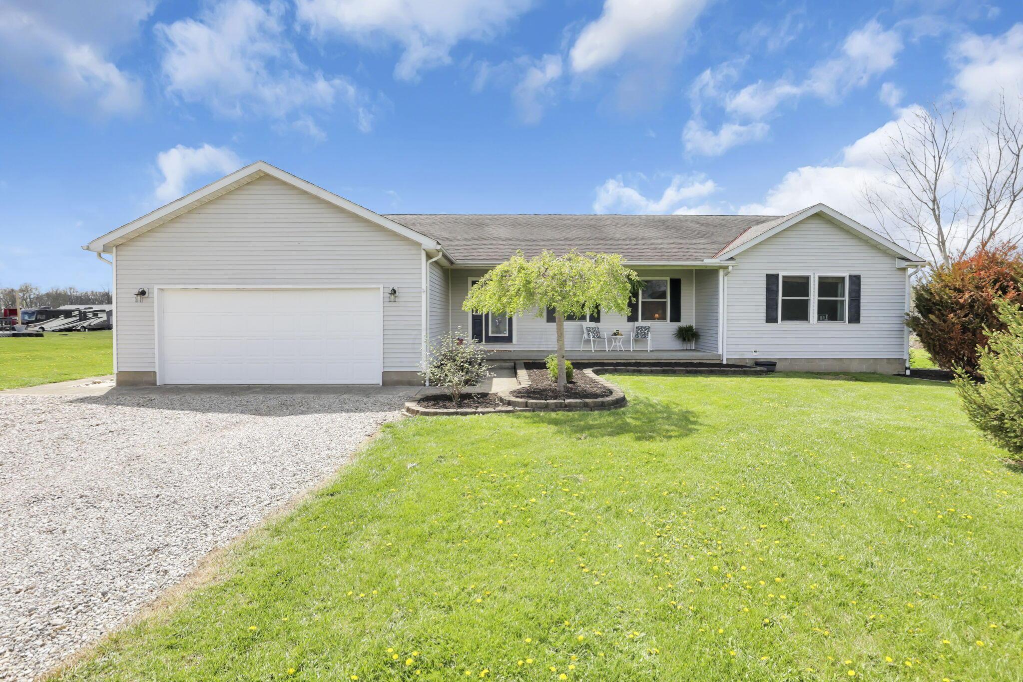 11851 Murlette Road Southwest Stoutsville, OH 43154 - Photo 1 of 44 Front