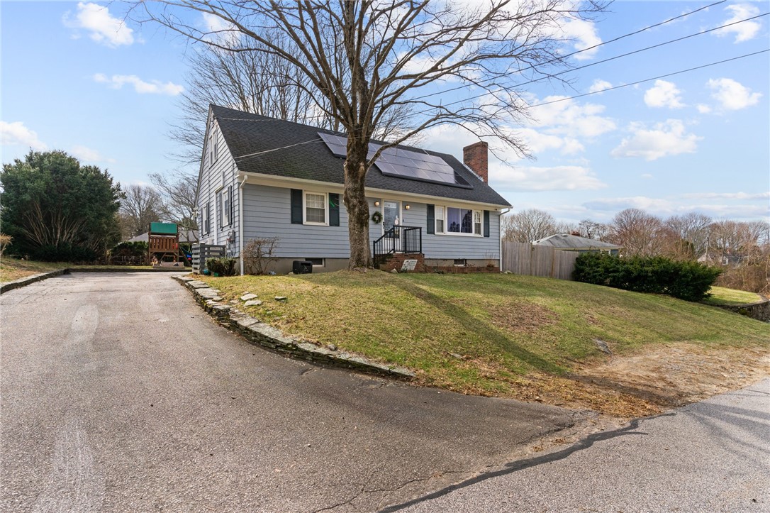 8 Penston Avenue Westerly, RI 02891 - Photo 1 of 34