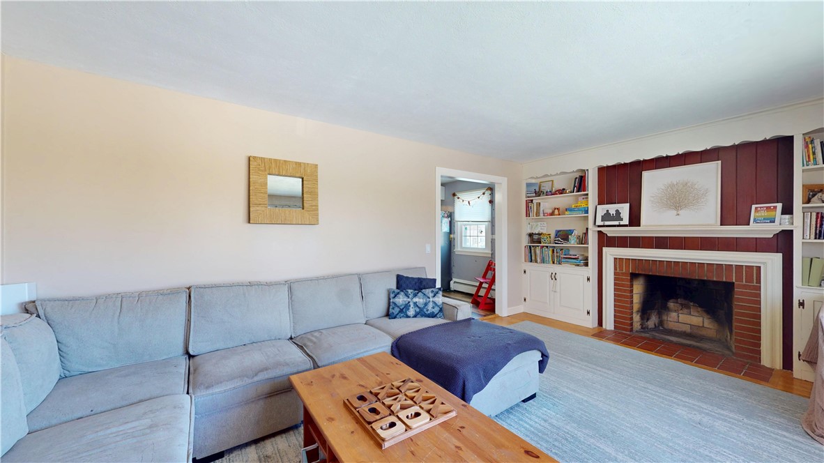 8 Penston Avenue Westerly, RI 02891 - Photo 13 of 34