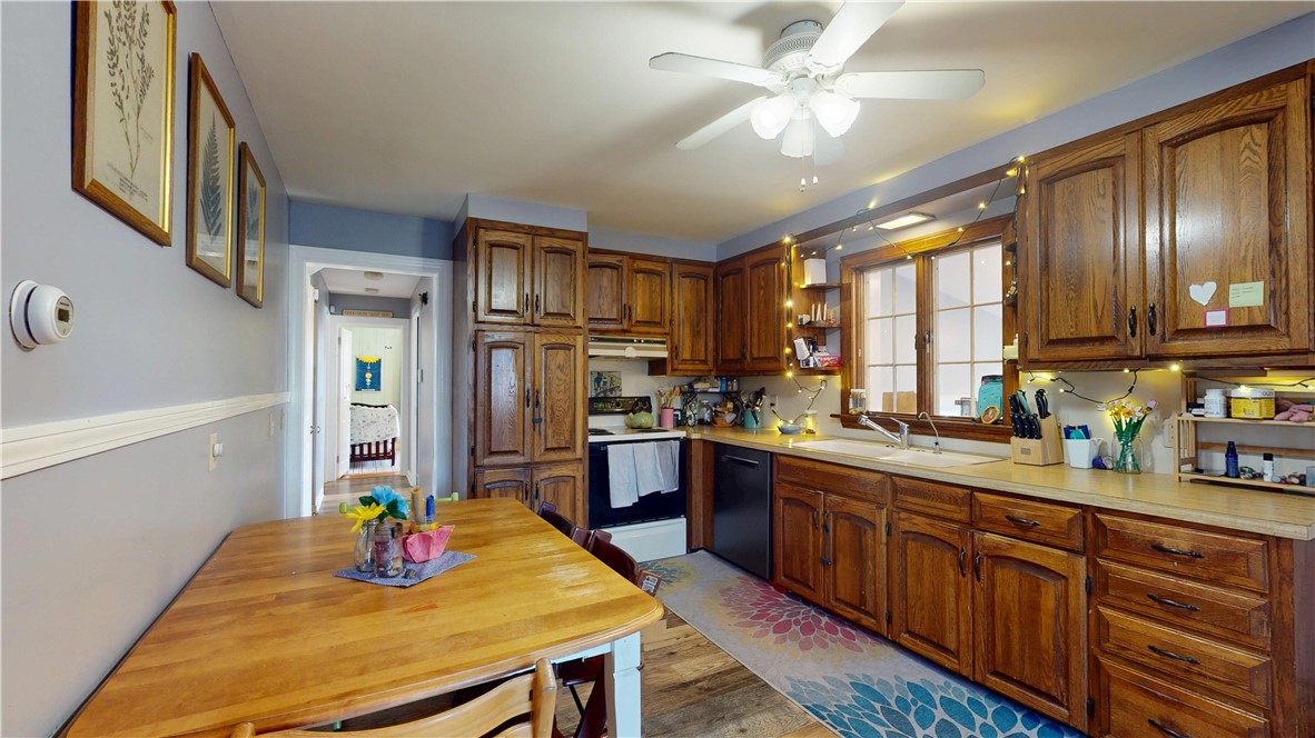 8 Penston Avenue Westerly, RI 02891 - Photo 15 of 34