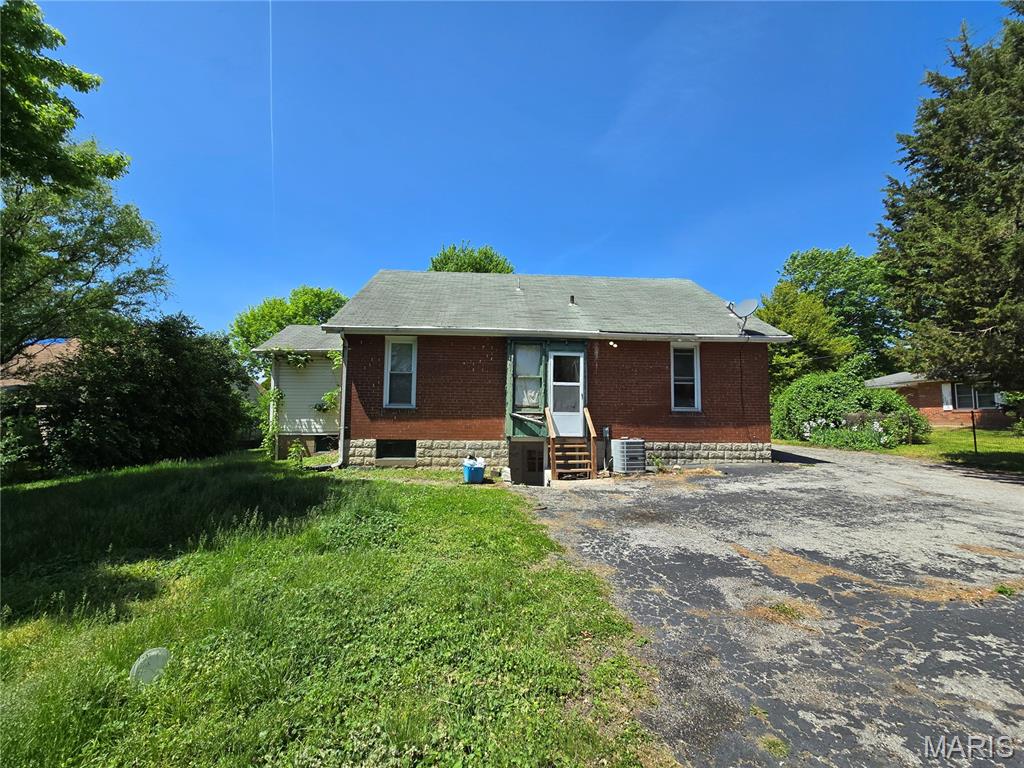 840 North Florissant Road Ferguson, MO 63135 - Photo 5 of 22