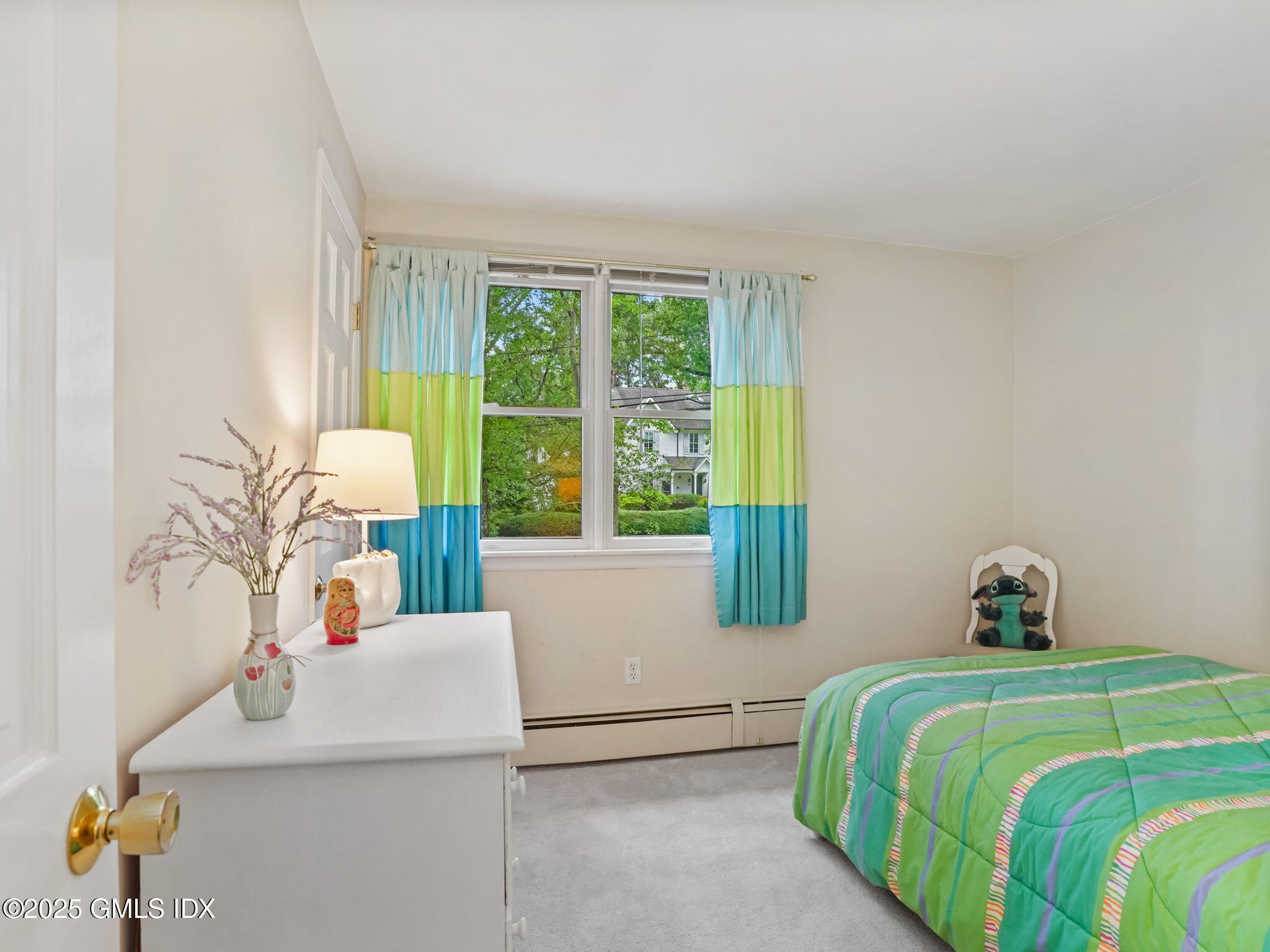 155 Riverside Avenue Riverside, CT 06878 - Photo 14 of 30 18-web-or-mls-155-riverside-ave