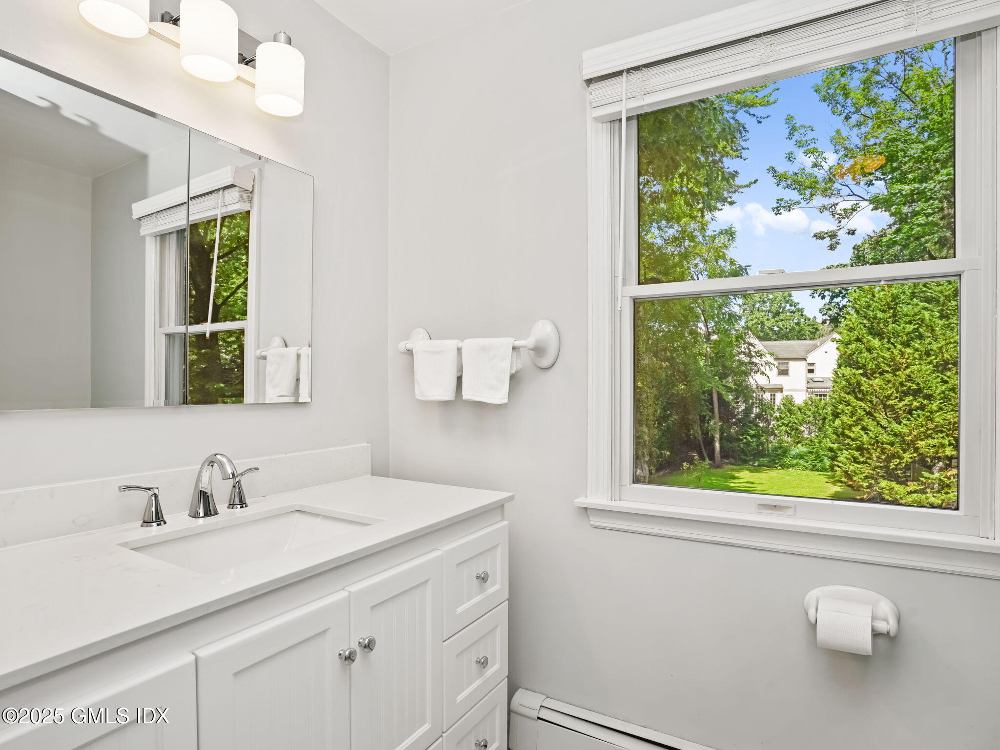 155 Riverside Avenue Riverside, CT 06878 - Photo 21 of 30 29-web-or-mls-155-riverside-ave