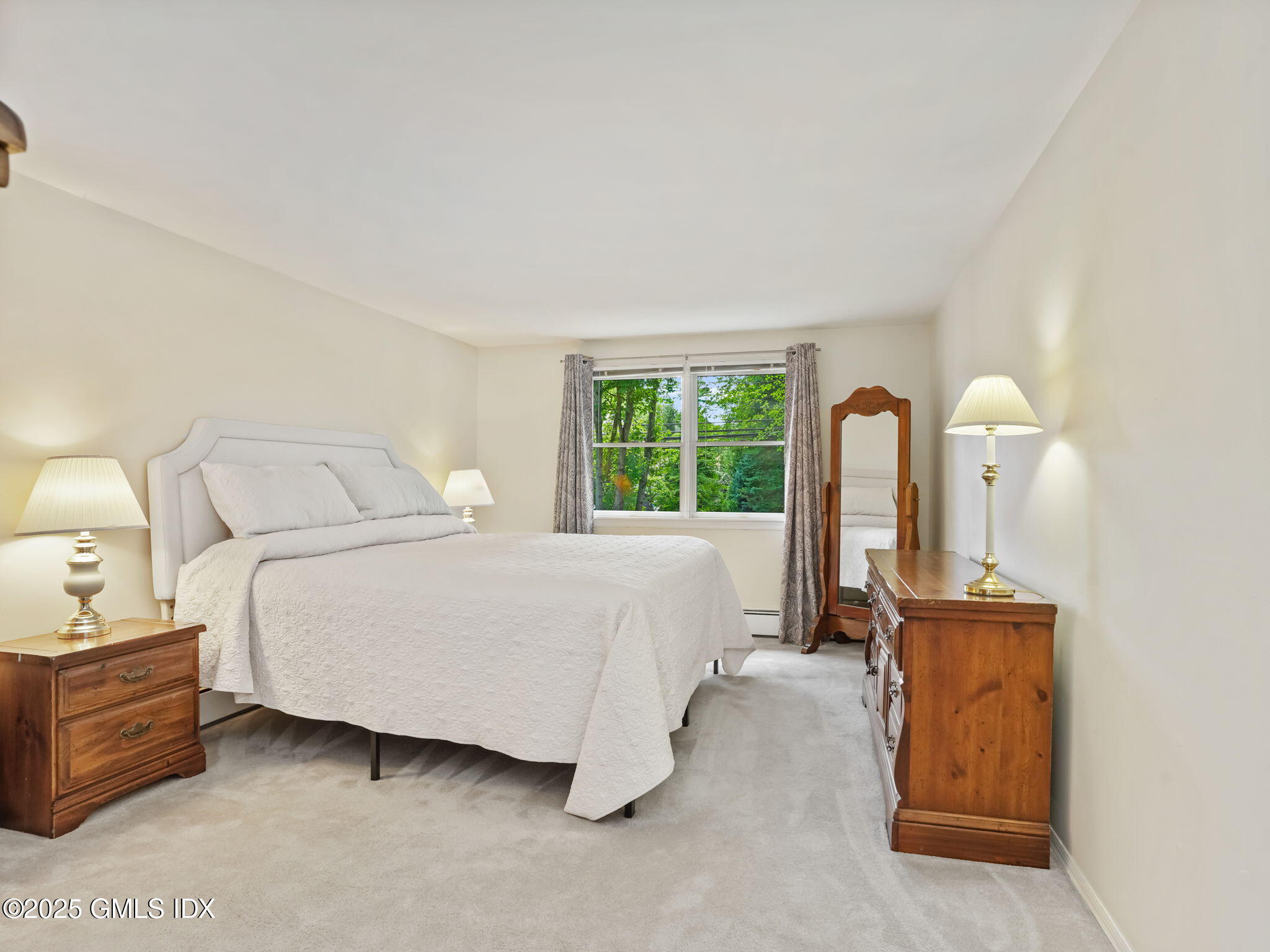 155 Riverside Avenue Riverside, CT 06878 - Photo 23 of 30 31-web-or-mls-155-riverside-ave