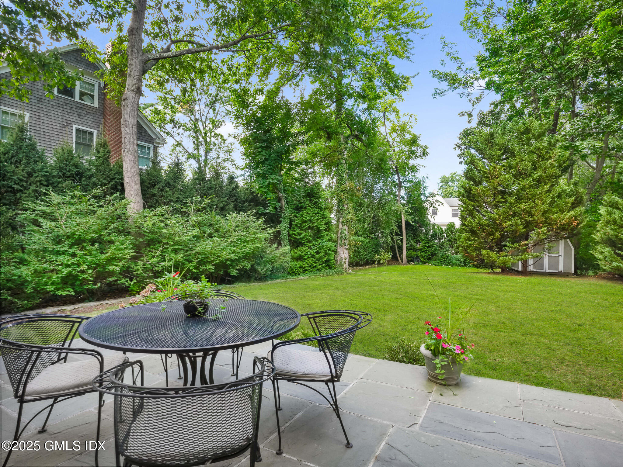 155 Riverside Avenue Riverside, CT 06878 - Photo 27 of 30 38 E