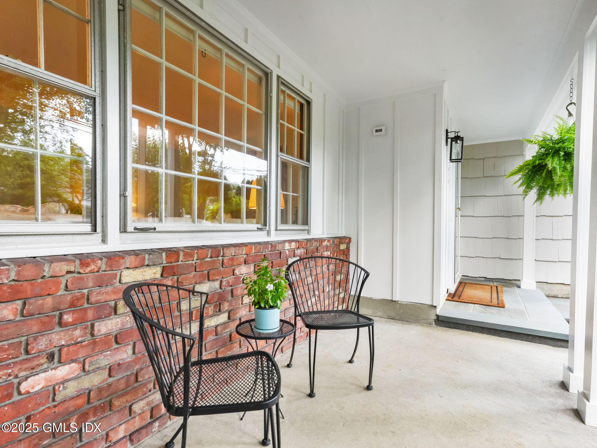 155 Riverside Avenue Riverside, CT 06878 - Photo 3 of 30 45-web-or-mls-155-riverside-ave