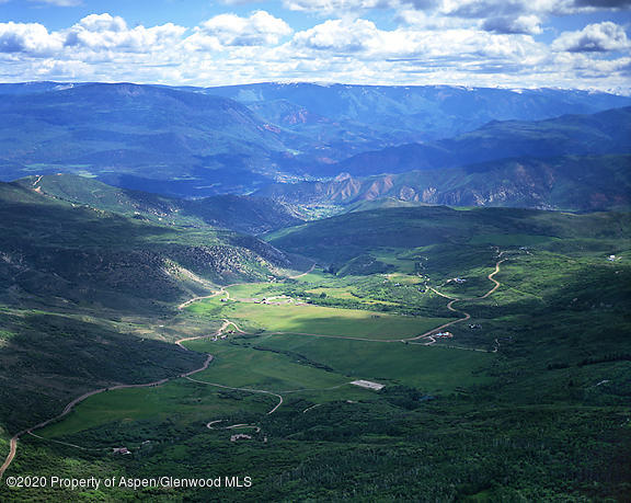 630 Spring Creek Road Basalt, CO 81621 - Photo 43 of 72 a view of a pathway both side of yard