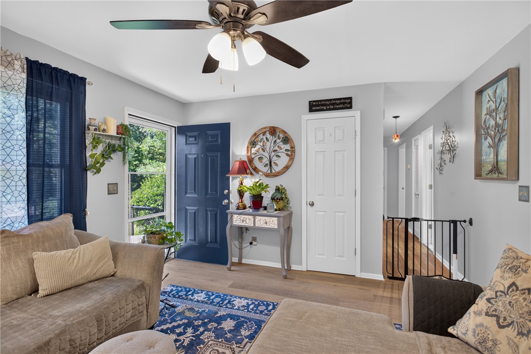 116 Oak Ridge Circle Seneca, SC 29678 - Photo 5 of 35