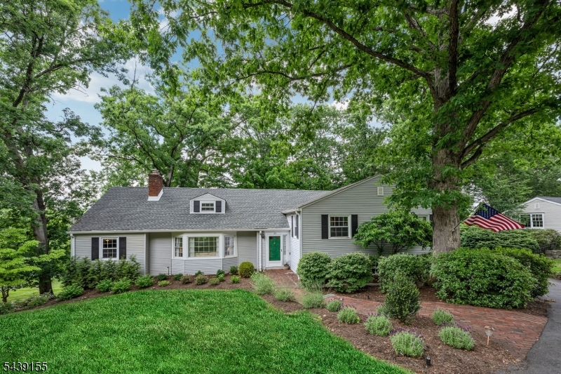 33 Runnymede Road Chatham, NJ 07928 - Photo 1 of 36