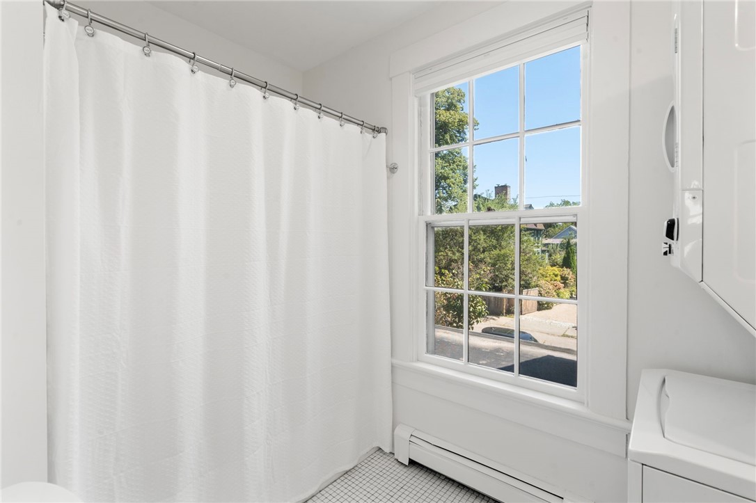 58 Washington Street, Unit 3 Newport, RI 02840 - Photo 14 of 25