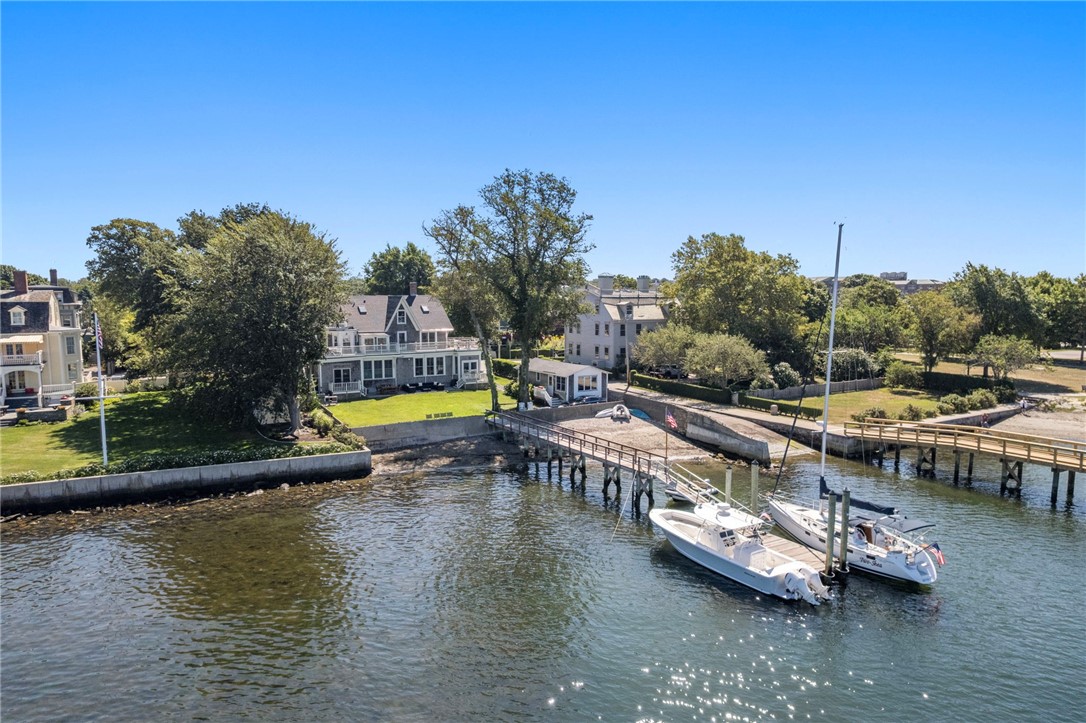 58 Washington Street, Unit 3 Newport, RI 02840 - Photo 5 of 25