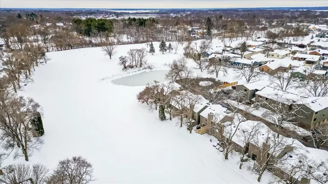 $250,000 | 39875 North Golf Lane, Antioch, IL 60002