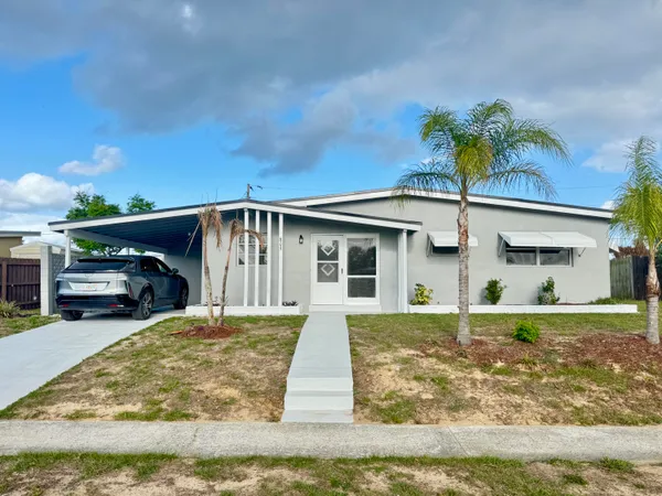 $229,500 | 809 Gilbert Street, Sebastian, FL 32958