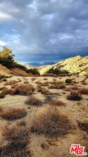 $619,000 | 10 West Omega Trail, Yucca Valley, CA 92284
