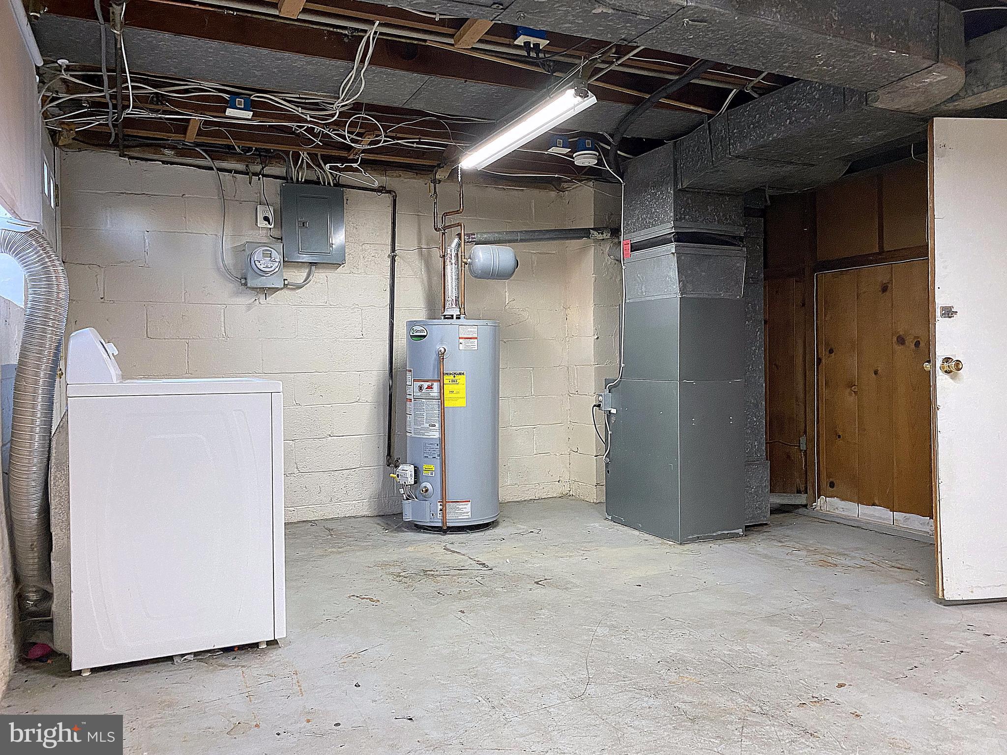 2702 Moorgate Road Baltimore, MD 21222 - Photo 40 of 80