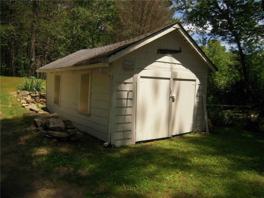 388 Barbs Hill Road Coventry, RI 02827 - Photo 8 of 26