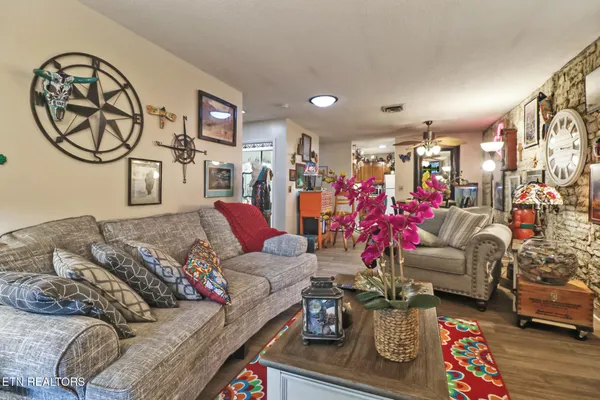 $189,900 | 33 Big Horn Loop, Unit 2, Crossville, TN 38572