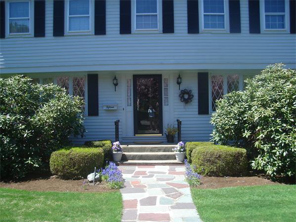 15 Grenadier Road Hingham, MA 02043 - Photo 2 of 19 Gallery Image 2