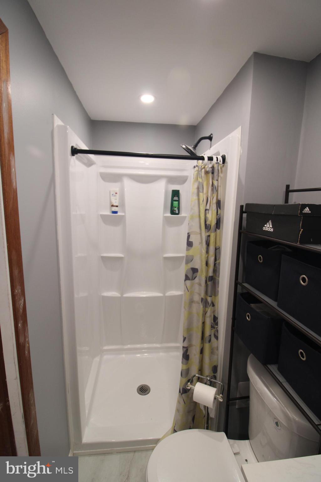 533 Tasker Avenue Norwood, PA 19074 - Photo 15 of 18