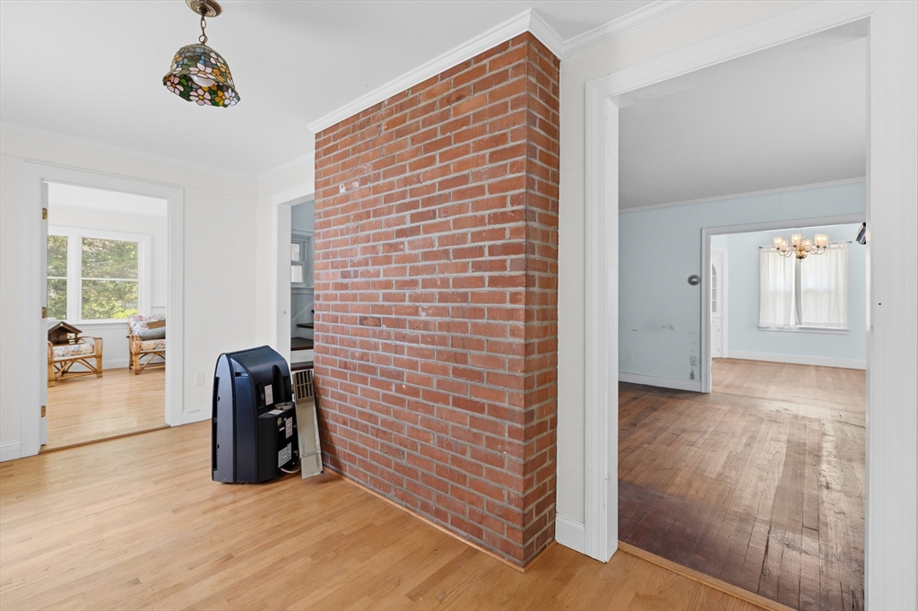 564 Montgomery Street Fall River, MA 02720 - Photo 26 of 42
