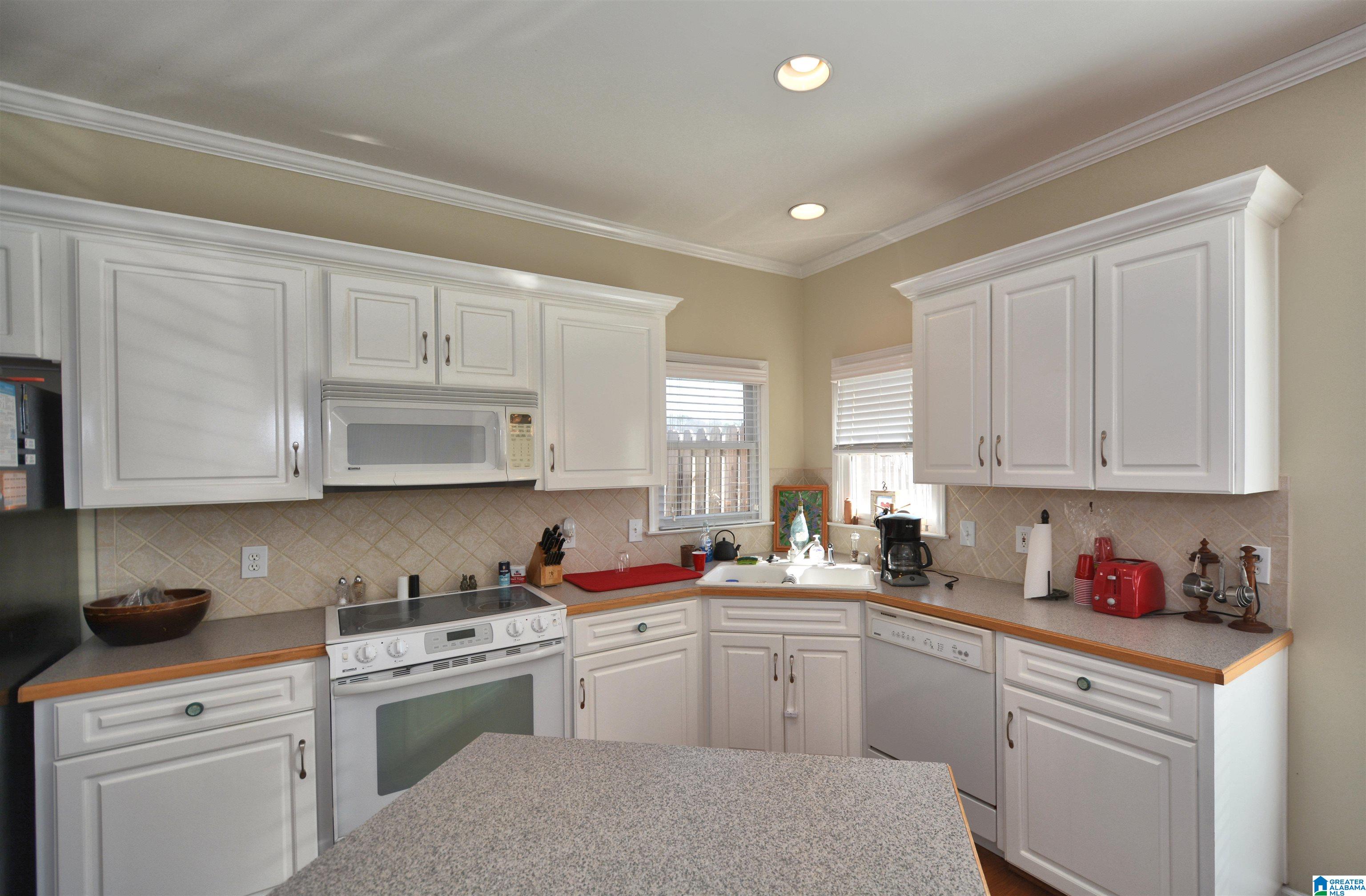 207 Beaver Crest Circle Pelham, AL 35124 - Photo 17 of 33