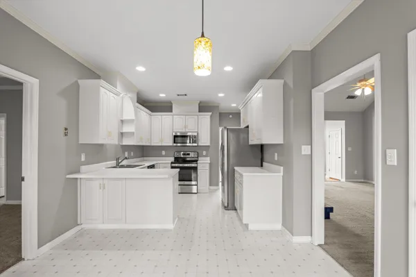 $2,200 | 1330 Shadow Oak Drive, Evans, GA 30809