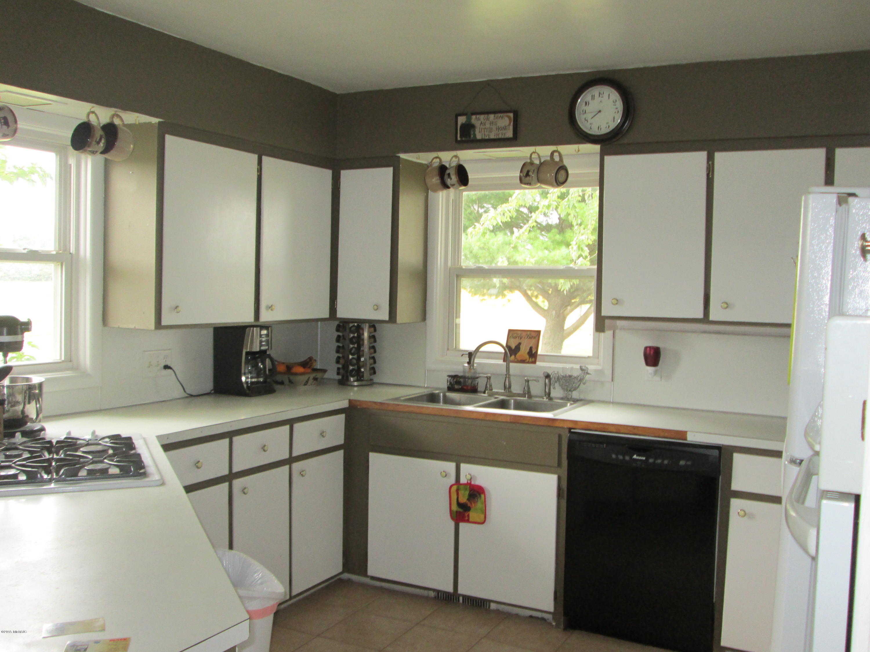 11429 Millers Mill Road Constantine, MI 49042 - Photo 4 of 31 Kitchen