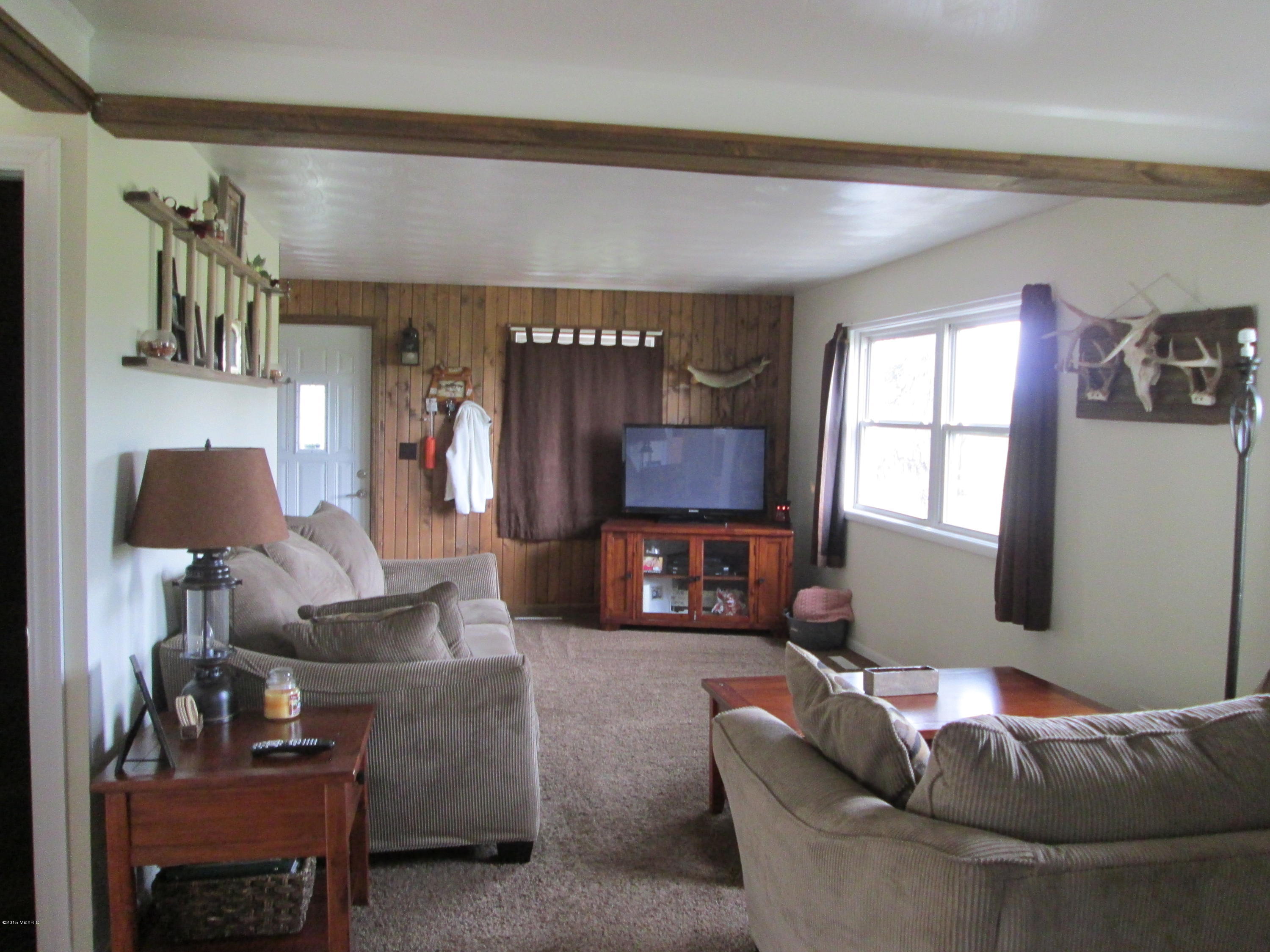 11429 Millers Mill Road Constantine, MI 49042 - Photo 9 of 31 Living Room