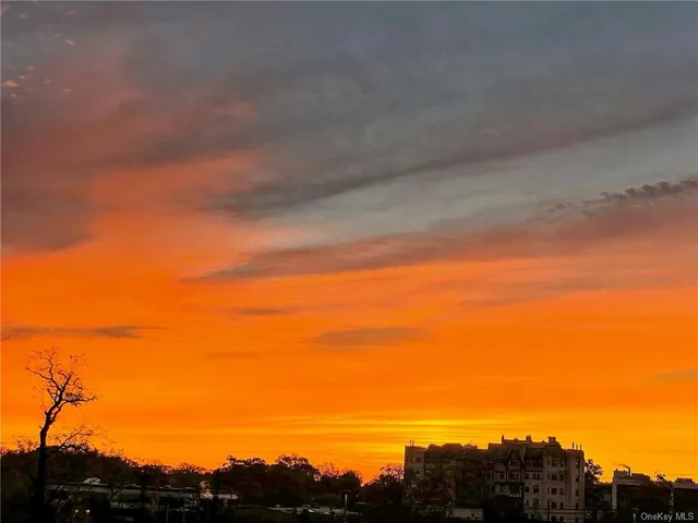 $2,295 | 14 Chatsworth Avenue, Unit 5G, Larchmont, NY 10538