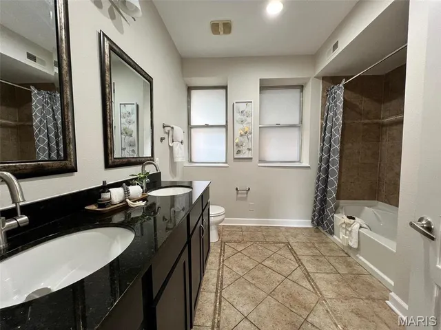 $134,900 | 5683 Waterman Boulevard, Unit 2W, St. Louis, MO 63112